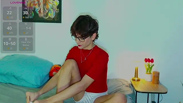 arnold laurent  online show from September 22, 7:24 pm