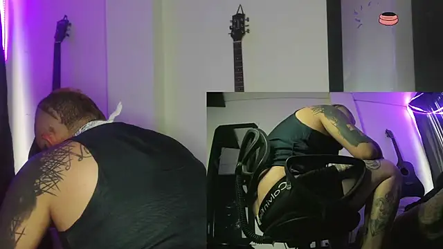 darkclothes online show from December 30, 9:08 pm