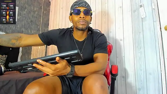Snapshot of RicoBrown777_ chatting on January 23, 3:16 am RicoBrown777 online show from January 23, 3:16 am