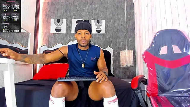 Snapshot of RicoBrown777_ chatting on January 19, 3:29 am RicoBrown777 online show from January 19, 3:29 am