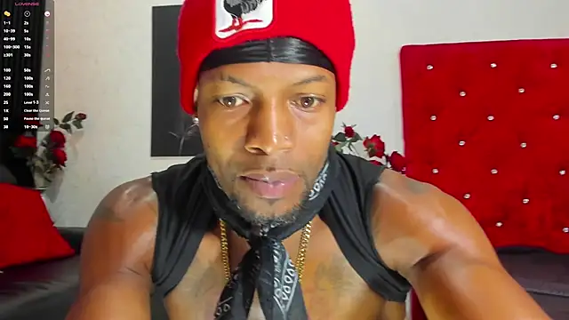 Snapshot of RicoBrown777_ chatting on September 12, 4:12 am RicoBrown777 online show from September 12, 4:12 am