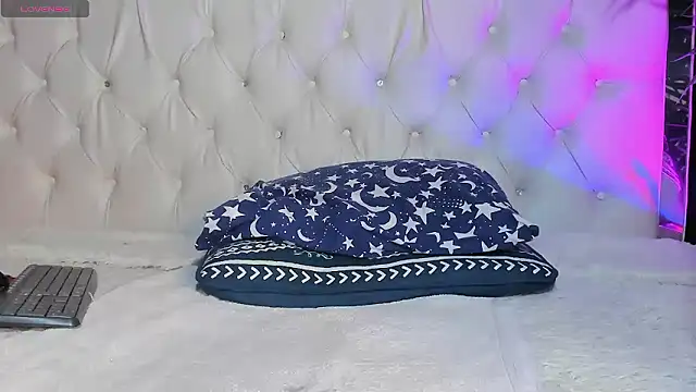 Snapshot of Aidan_twink chatting on October 23, 11:08 pm Aidan twink online show from October 23, 11:08 pm