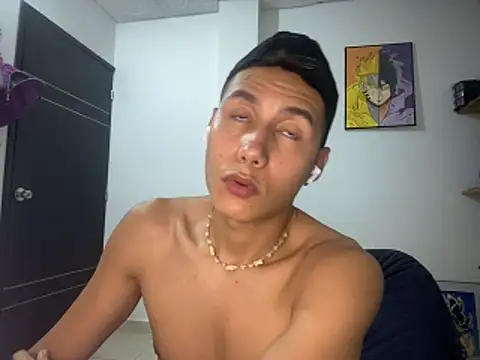 Snapshot of Abercend chatting on October 22, 2:37 am Abercend online show from October 22, 2:37 am