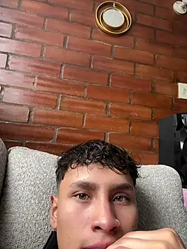 pipeynick online show from April 6, 6:42 pm