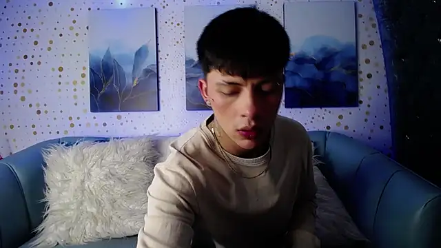 Snapshot of Steev_Novoa chatting on December 4, 4:32 am Steev Novoa online show from December 4, 4:32 am