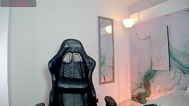 Steev Novoa online show from April 26, 2:53 am