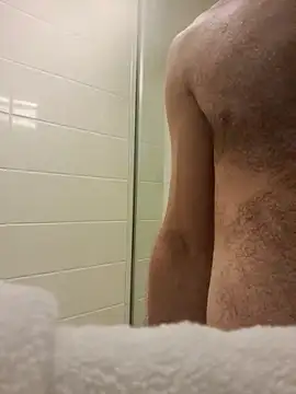 bigdickdaddy2184 online show from February 26, 3:32 am