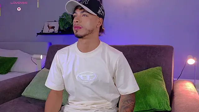 Ken-boy  online show from May 17, 11:06 am