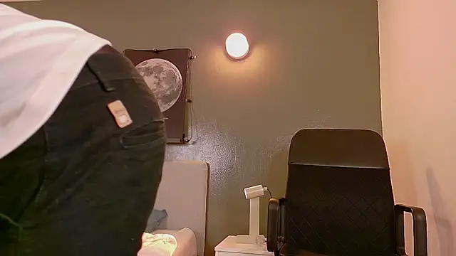 Snapshot of Ken-boy_ chatting on October 20, 11:36 am Ken-boy online show from October 20, 11:36 am