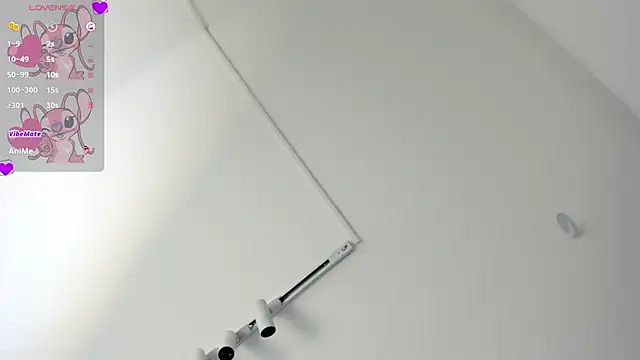 Snapshot of Dei_v_48 chatting on March 7, 6:24 am Dei v 48 online show from March 7, 6:24 am