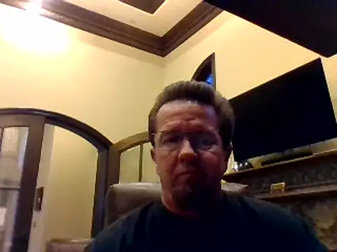 Snapshot of sluttydylan chatting on March 14, 1:59 am sluttydylan online show from March 14, 1:59 am