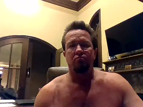 Snapshot of sluttydylan chatting on January 11, 9:47 am sluttydylan online show from January 11, 9:47 am