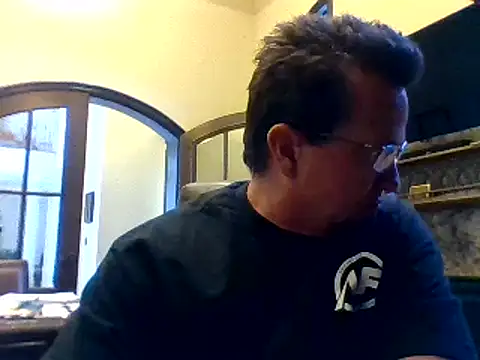 Snapshot of sluttydylan chatting on December 4, 4:27 pm sluttydylan online show from December 4, 4:27 pm