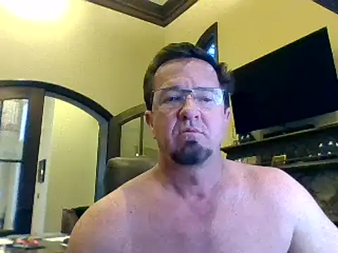 Snapshot of sluttydylan chatting on March 2, 2:58 pm sluttydylan online show from March 2, 2:58 pm