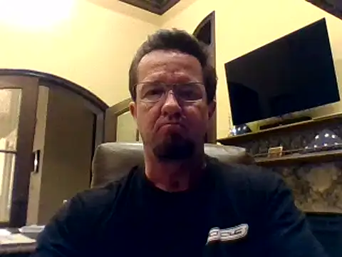 Snapshot of sluttydylan chatting on February 13, 5:26 am sluttydylan online show from February 13, 5:26 am