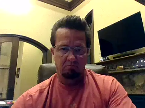 Snapshot of sluttydylan chatting on February 27, 5:24 am sluttydylan online show from February 27, 5:24 am