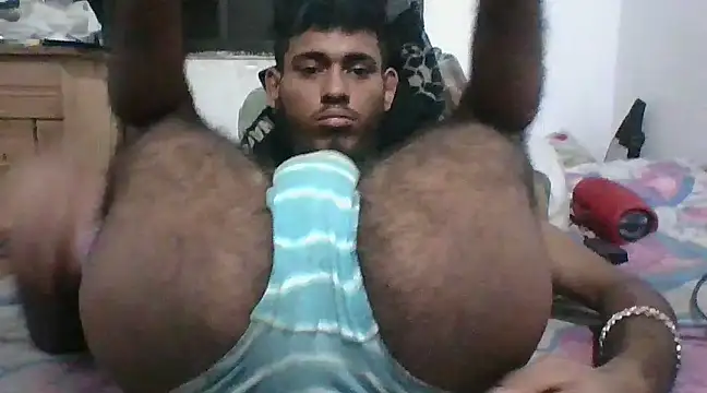 Snapshot of MaximoSualteza777 chatting on March 15, 12:36 am MaximoSualteza777 online show from March 15, 12:36 am