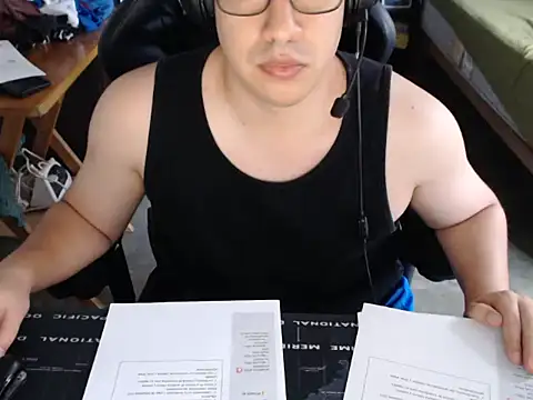 thealfawolf01 online show from March 31, 6:31 pm