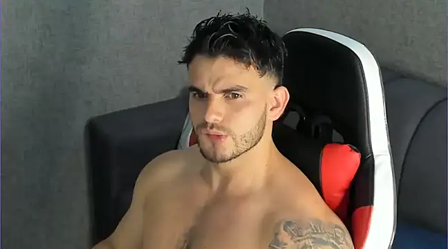 Snapshot of Ricardogo19 chatting on December 14, 6:20 pm Ricardogo19 online show from December 14, 6:20 pm