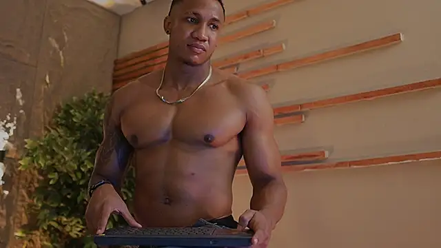 Logan Varela online show from October 26, 1:07 am