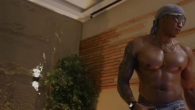 Logan Varela online show from October 31, 9:40 pm