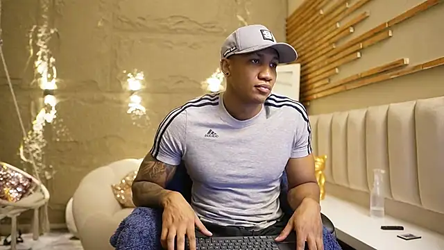 Logan Varela online show from March 7, 2:37 pm