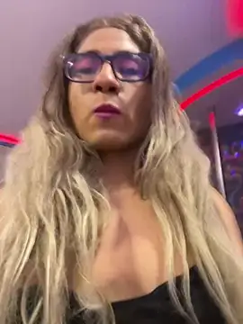 carol-420 online show from June 12, 5:17 am