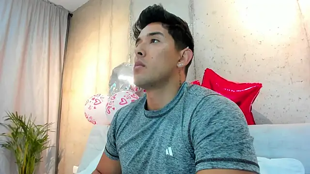 Snapshot of Alan_greek_1 chatting on February 16, 12:43 am Alan greek 1 online show from February 16, 12:43 am
