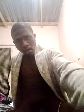 Tshidiso7 online show from December 3, 8:59 pm