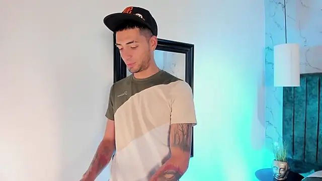 DrakeNeumann online show from December 20, 3:57 am