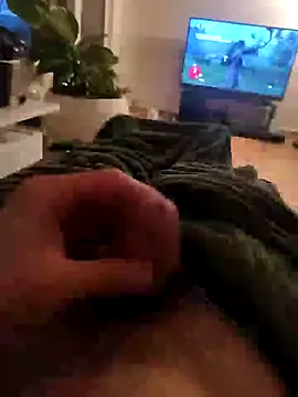 Snapshot of Analcholic chatting on December 6, 7:34 pm Analcholic online show from December 6, 7:34 pm