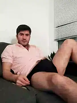 Snapshot of Analcholic chatting on February 4, 5:23 pm Analcholic online show from February 4, 5:23 pm