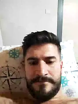 Snapshot of Analcholic chatting on January 3, 11:44 pm Analcholic online show from January 3, 11:44 pm