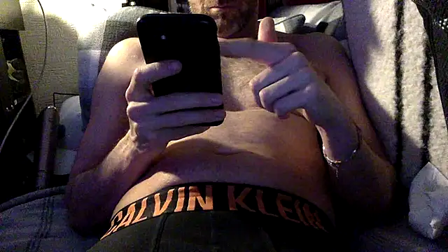 Stardrew123 online show from March 11, 11:23 pm