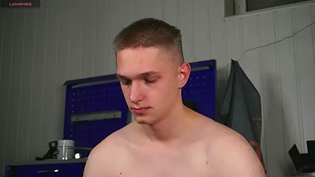 dustyn fox online show from October 16, 4:48 pm