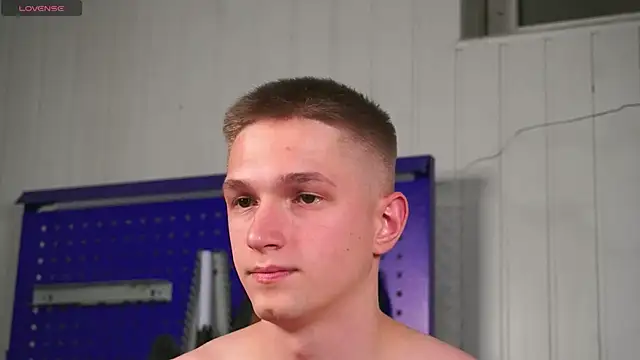 dustyn fox online show from December 14, 7:54 pm