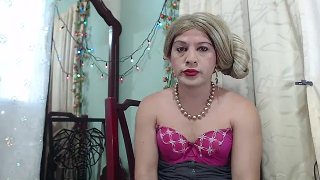 Snapshot of Bianca_Vega chatting on January 29, 1:28 pm Bianca Vega online show from January 29, 1:28 pm