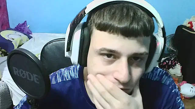 Nenejoven16- online show from October 18, 9:09 pm