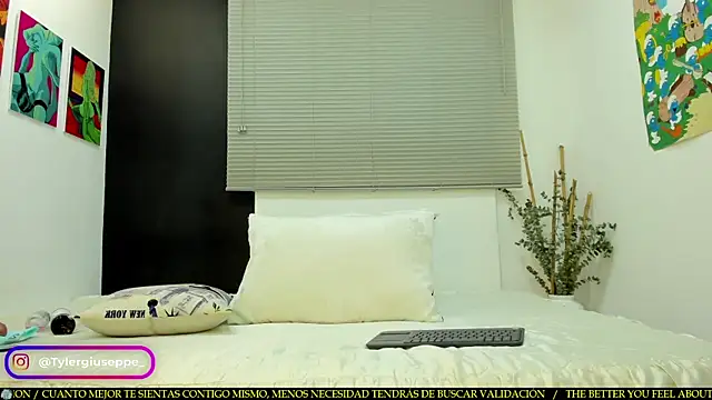 Tylergiuseppe  online show from February 25, 7:47 pm