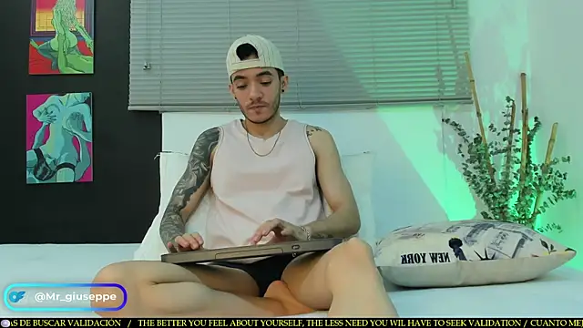 Tylergiuseppe  online show from March 18, 8:16 pm