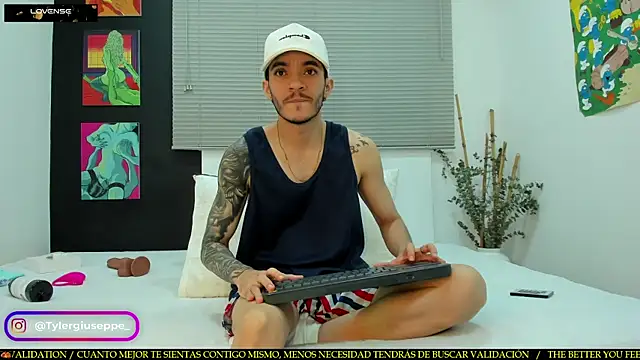 Tylergiuseppe  online show from February 26, 8:31 pm