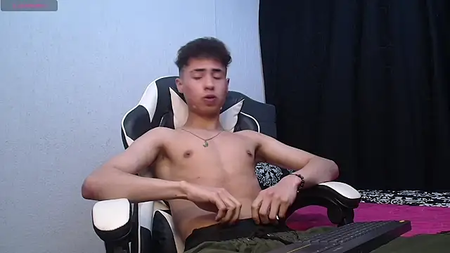 sexybat twink online show from October 25, 3:30 am