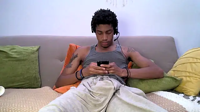 Skinnyblackman online show from February 20, 6:19 am