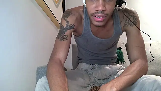 Skinnyblackman online show from March 21, 6:17 am