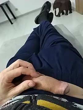 Meriozoro online show from January 16, 7:05 pm