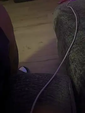 juicyj1311 online show from April 10, 8:43 am