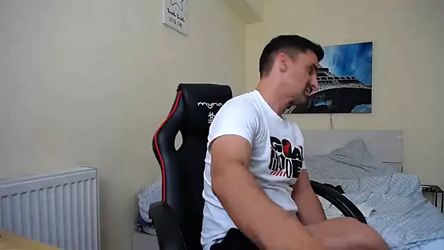 amydamarw online show from May 24, 11:05 am