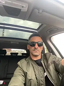 amydamarw online show from April 13, 9:32 am