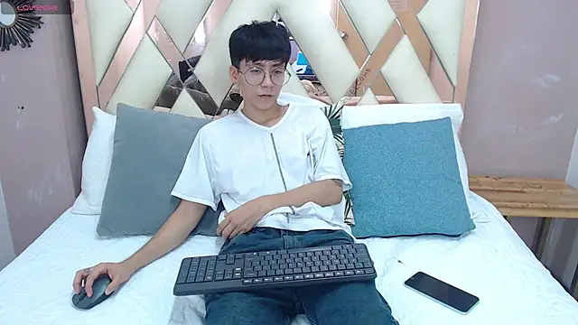 luke morgans online show from September 22, 9:47 pm