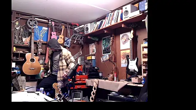 Snapshot of itsjameswebbscope chatting on March 6, 3:24 am itsjameswebbscope online show from March 6, 3:24 am